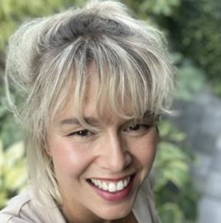 Monique Van Overveld